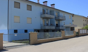 Flat with garage and parking space