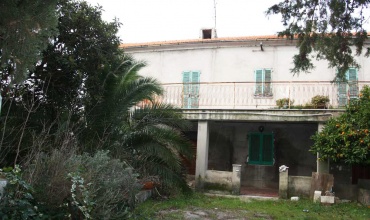Country house in Pollutri for sale