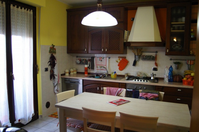 Kitchen of apartment for sale in Atri