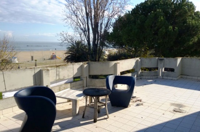 Terrace with sea view of attic for sale in Roseto degli Abruzzi.