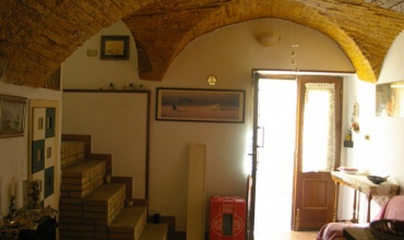 Atri, 1 Bedroom Bedrooms, ,1 BathroomBathrooms,House,For sale,Vico Sanguedolce 8,1483