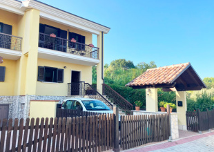 Atri, 3 Bedrooms Bedrooms, ,2 BathroomsBathrooms,House,For sale,Via Proserpina 21,1546