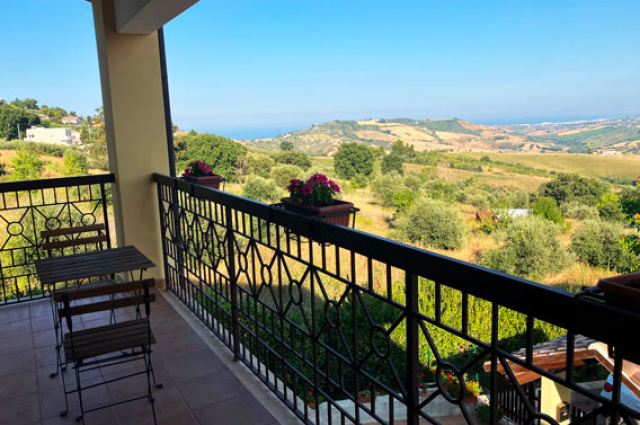 Atri, 3 Bedrooms Bedrooms, ,2 BathroomsBathrooms,House,For sale,Via Proserpina 21,1546